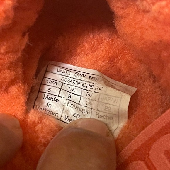 UGG FLUFF YEAH SLIDE
RAINBOW WOMEN SANDAL LAVA
FLOW MULTI-COLORS SIZE 5 - Picture 5 of 14